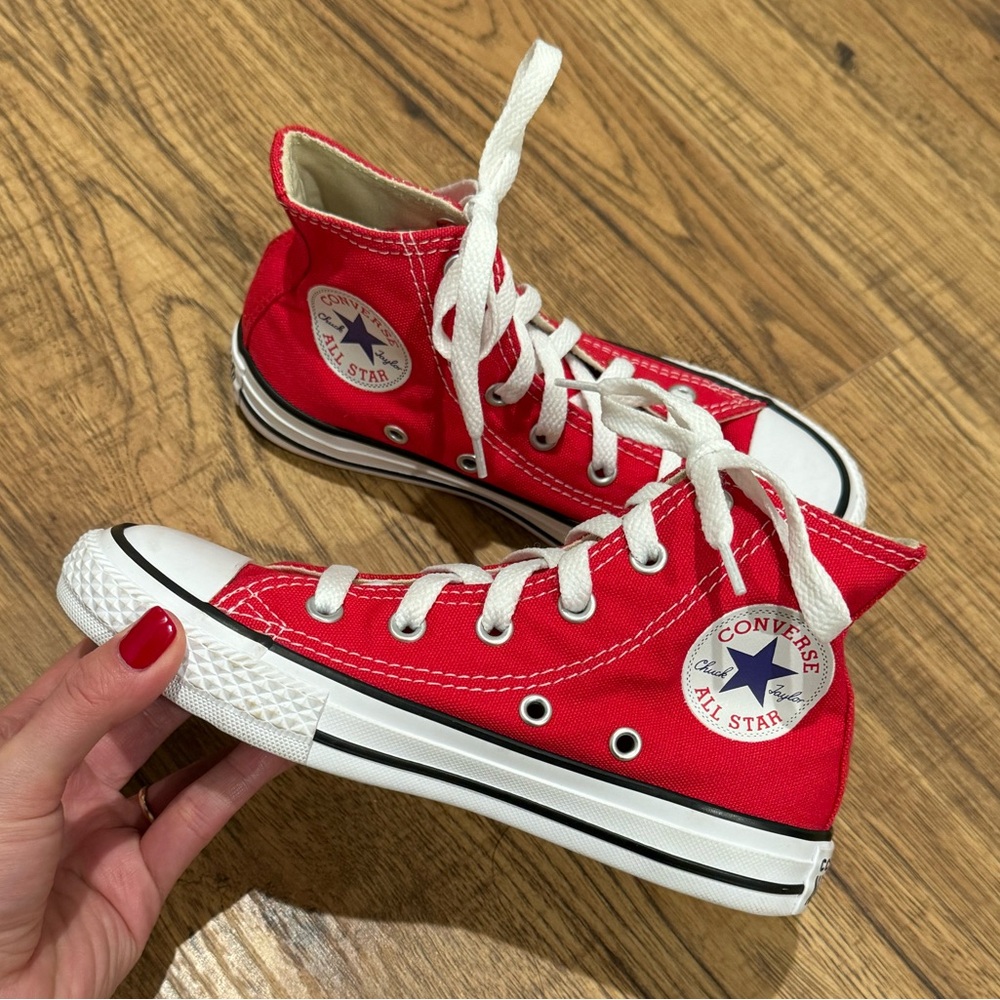 SOLD - CONVERSE Kids Chuck Taylor All-Star Hi Sneakers - Red/White - Size 13 - Picture 4 of 7